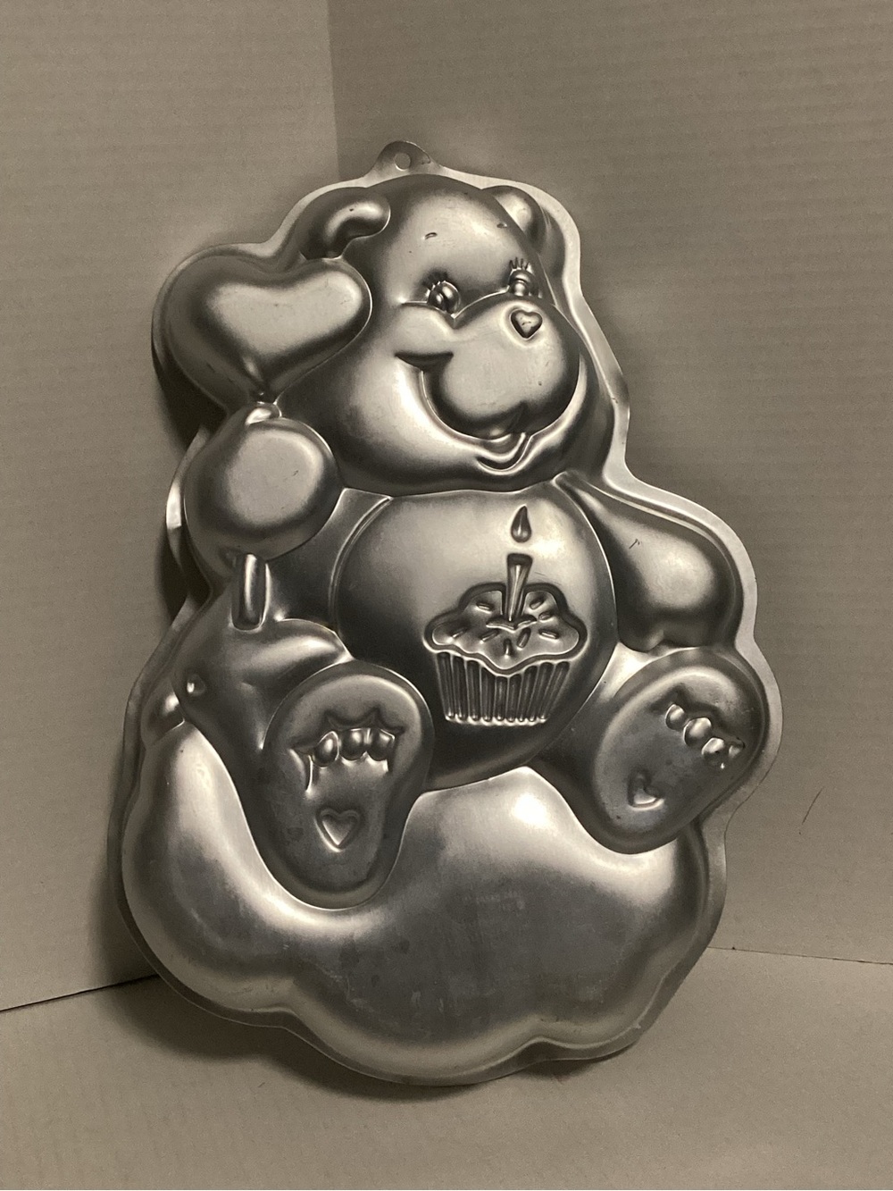 1983 Wilton Vintage Care Bears cake pan